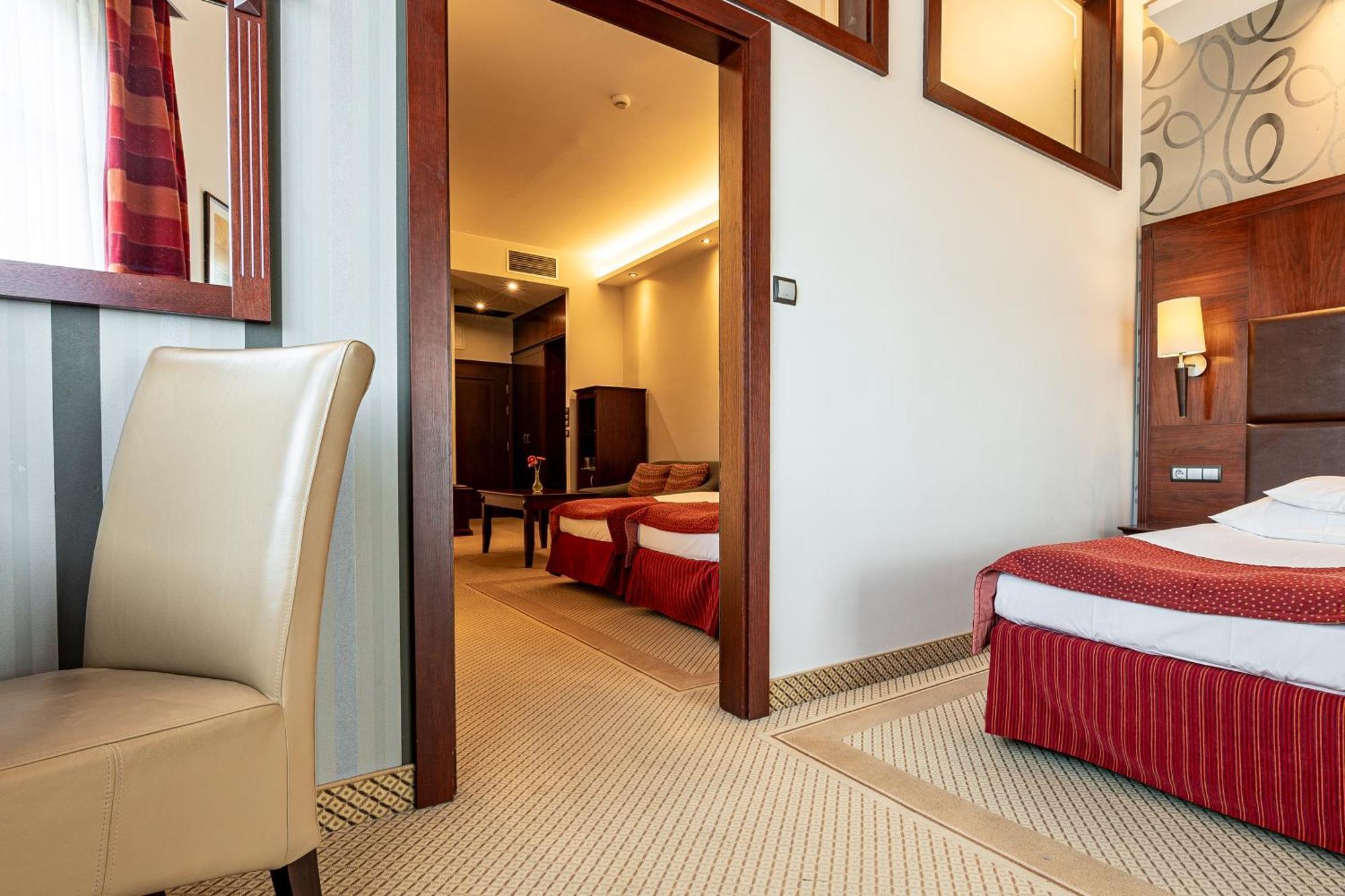 Hotel Galicja Superior Wellness & Spa Oświęcim Εξωτερικό φωτογραφία